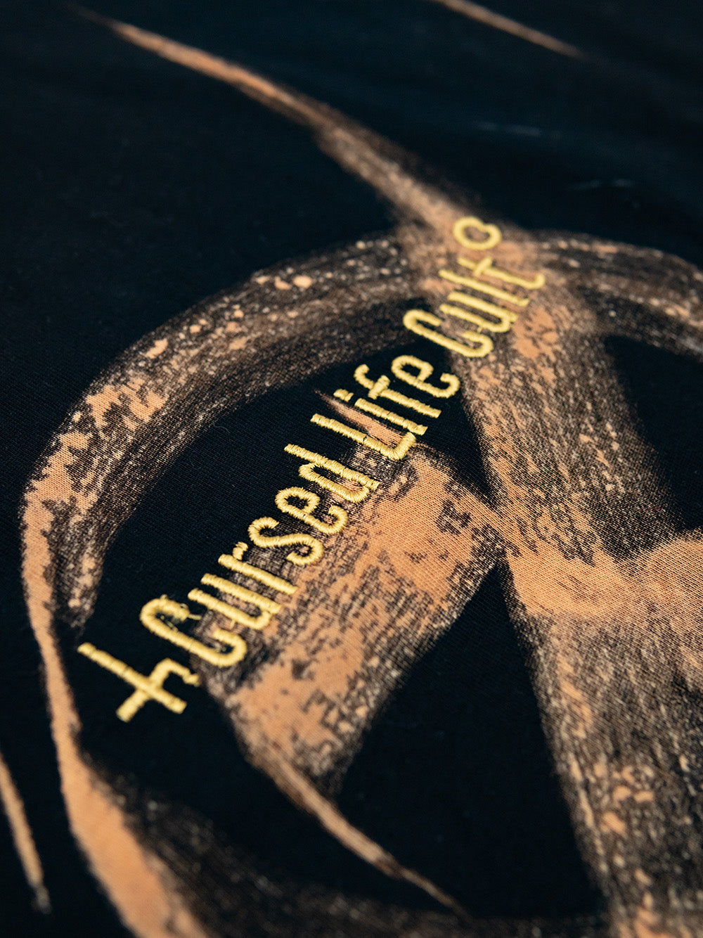 Grunge Hoodie Bleichen: DIY-Guide für einzigartige Designs