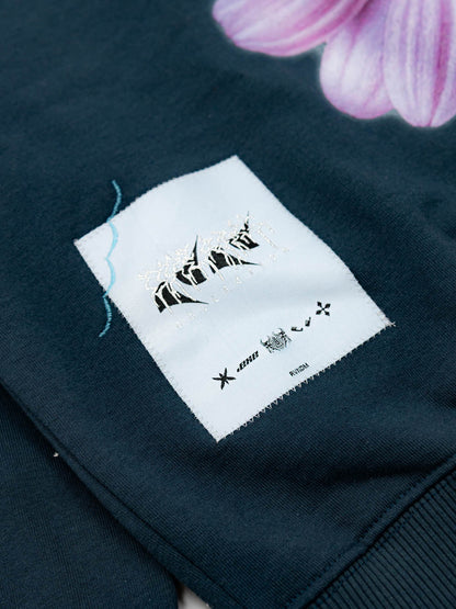 the first touch - crewneck (L)