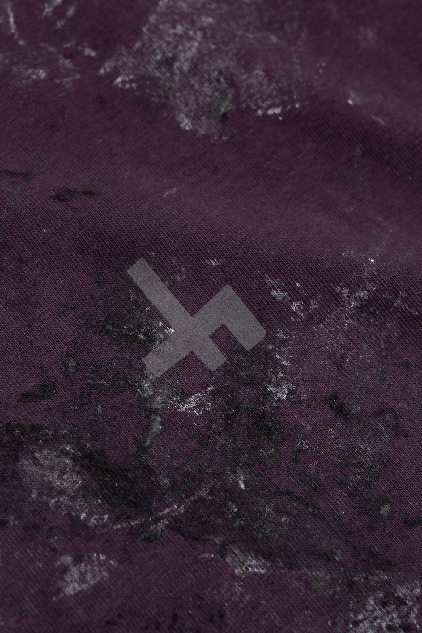 agitated - T-Shirt