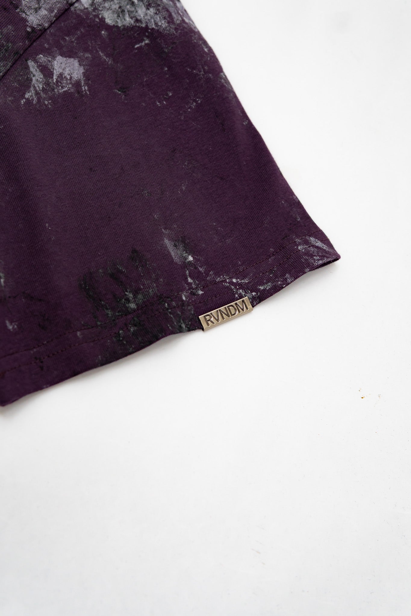 agitated - T-Shirt