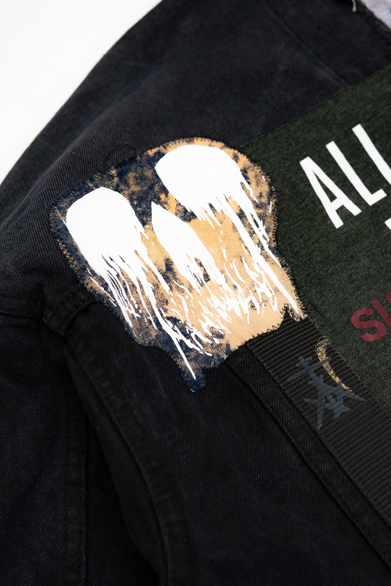 breaking chains - Denim Jacket (M)
