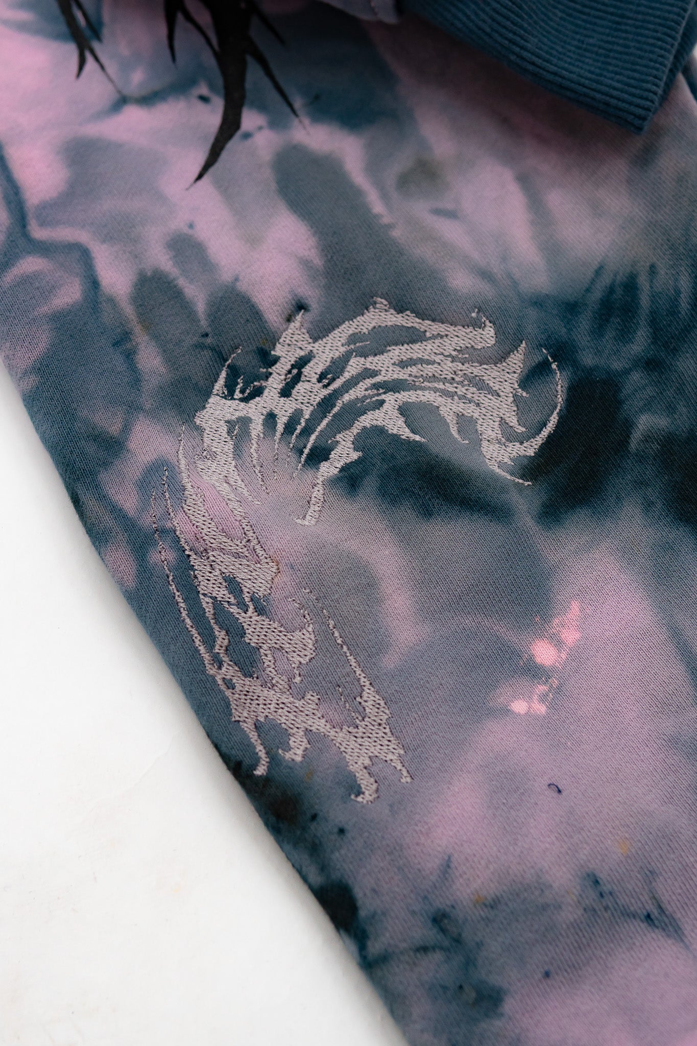 shattered dreams - hoodie (M)