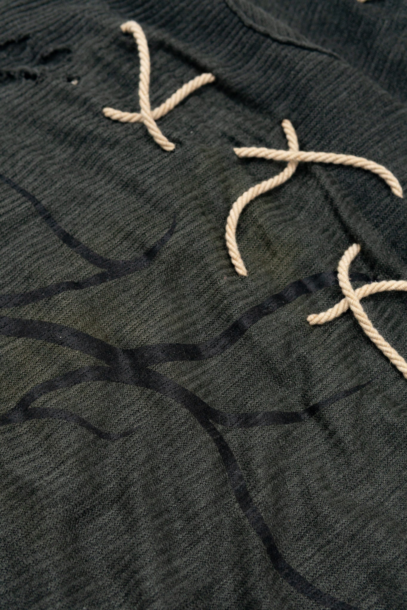 lace - crewneck (L)