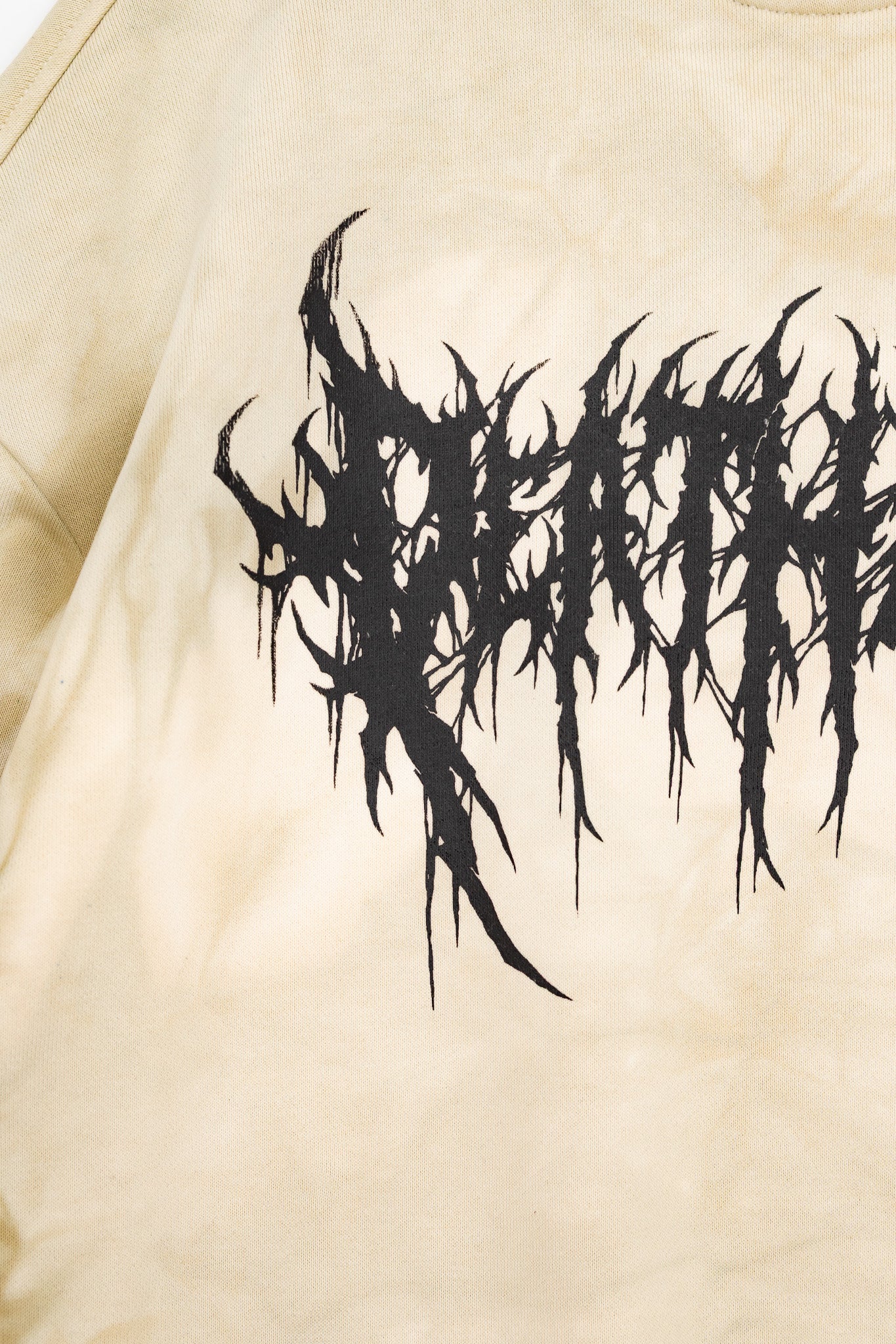 written in sand - crewneck (L)