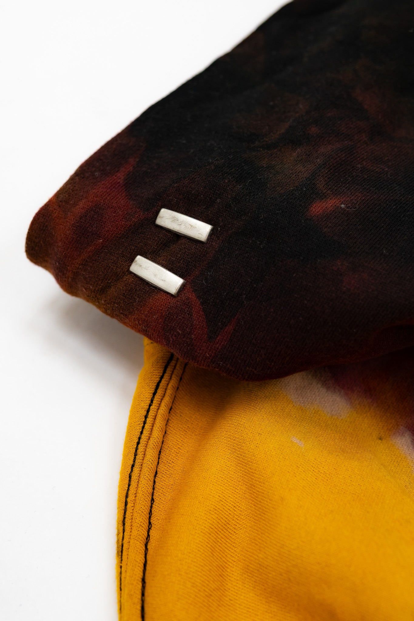 intermission - hoodie (L)