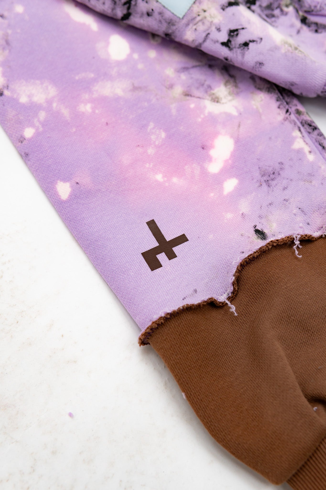 riddled with cracks  - hoodie (M)