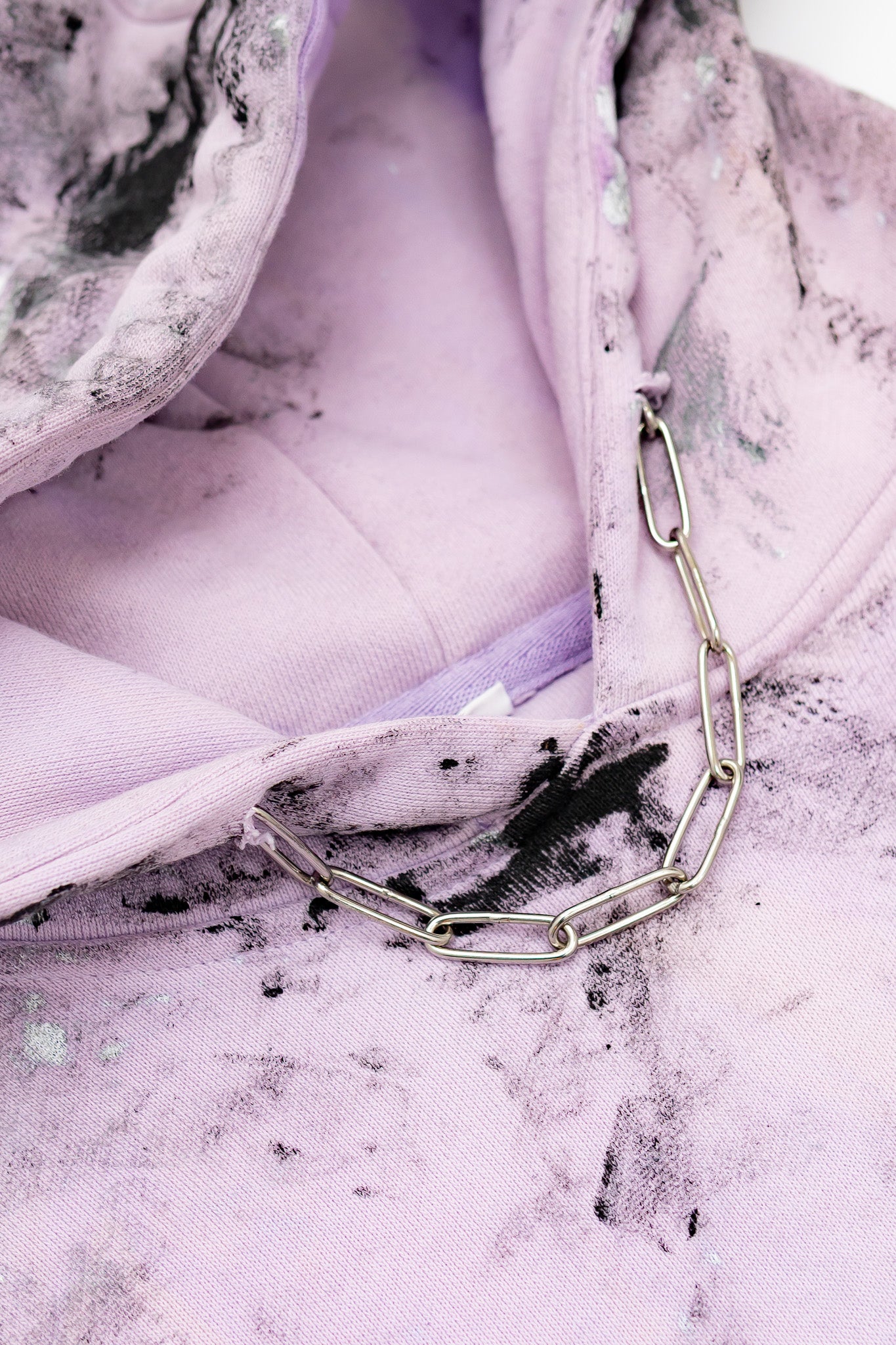 snow and ash  - hoodie (L)
