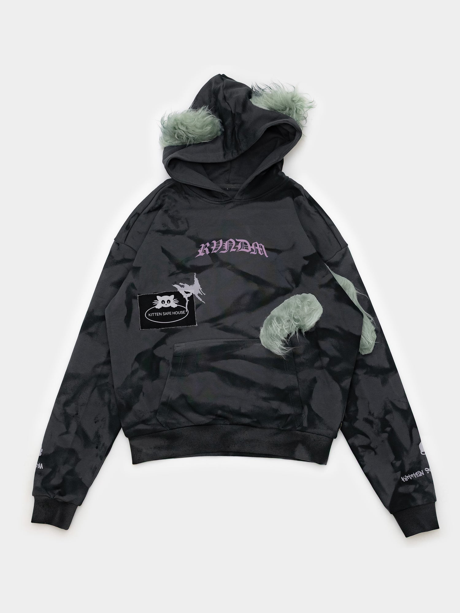 rauer RVNDM x KSH Hoodie mit wellenartiger Färbung, pastellrosa Prints und handgenähten Katzenohren.